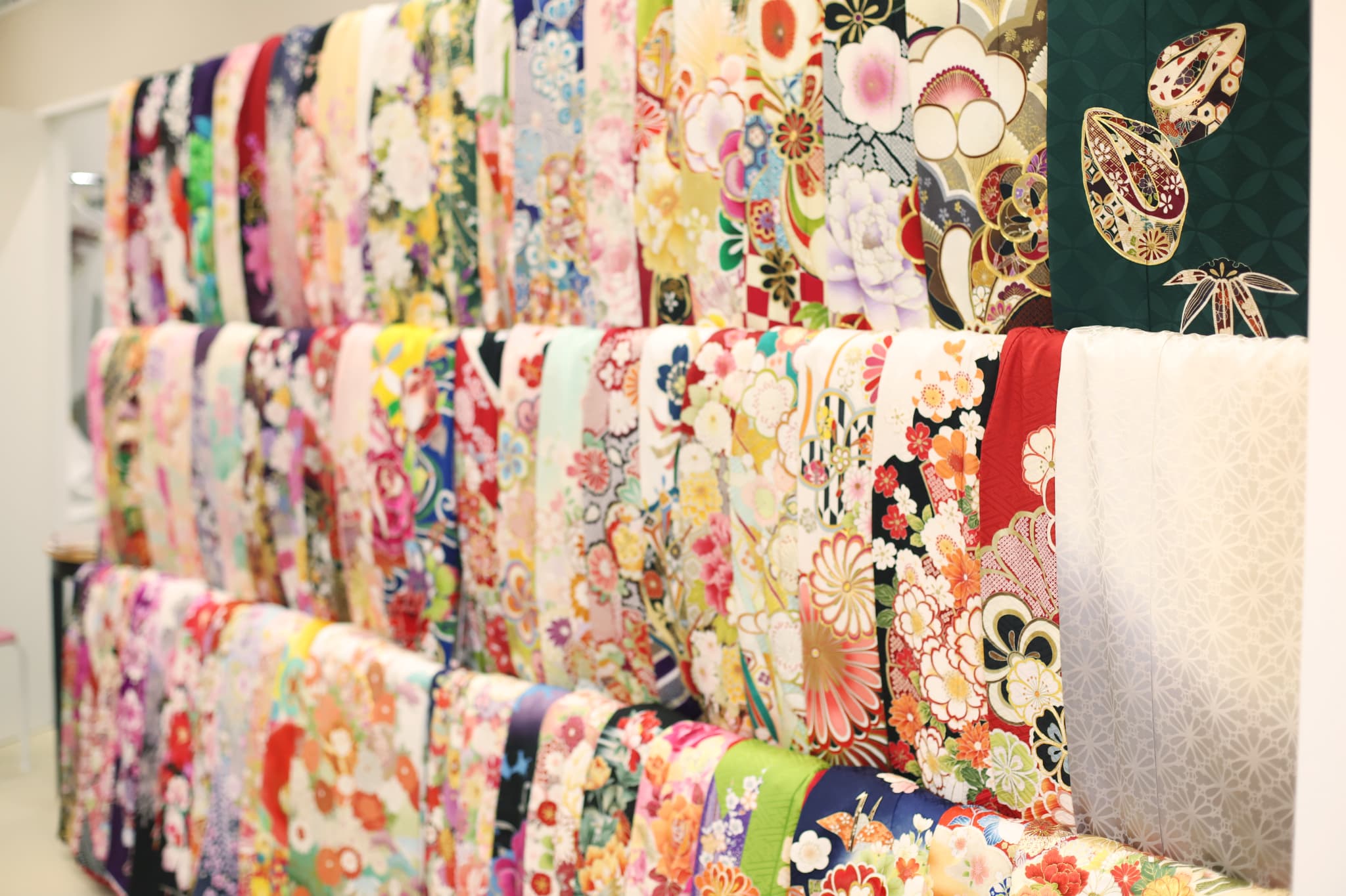 振袖レンタル(成人式)奈良市・大和郡山市・平群町_フォトスタジオワタナベ(渡辺写真館)奈良柏木店__振袖一覧